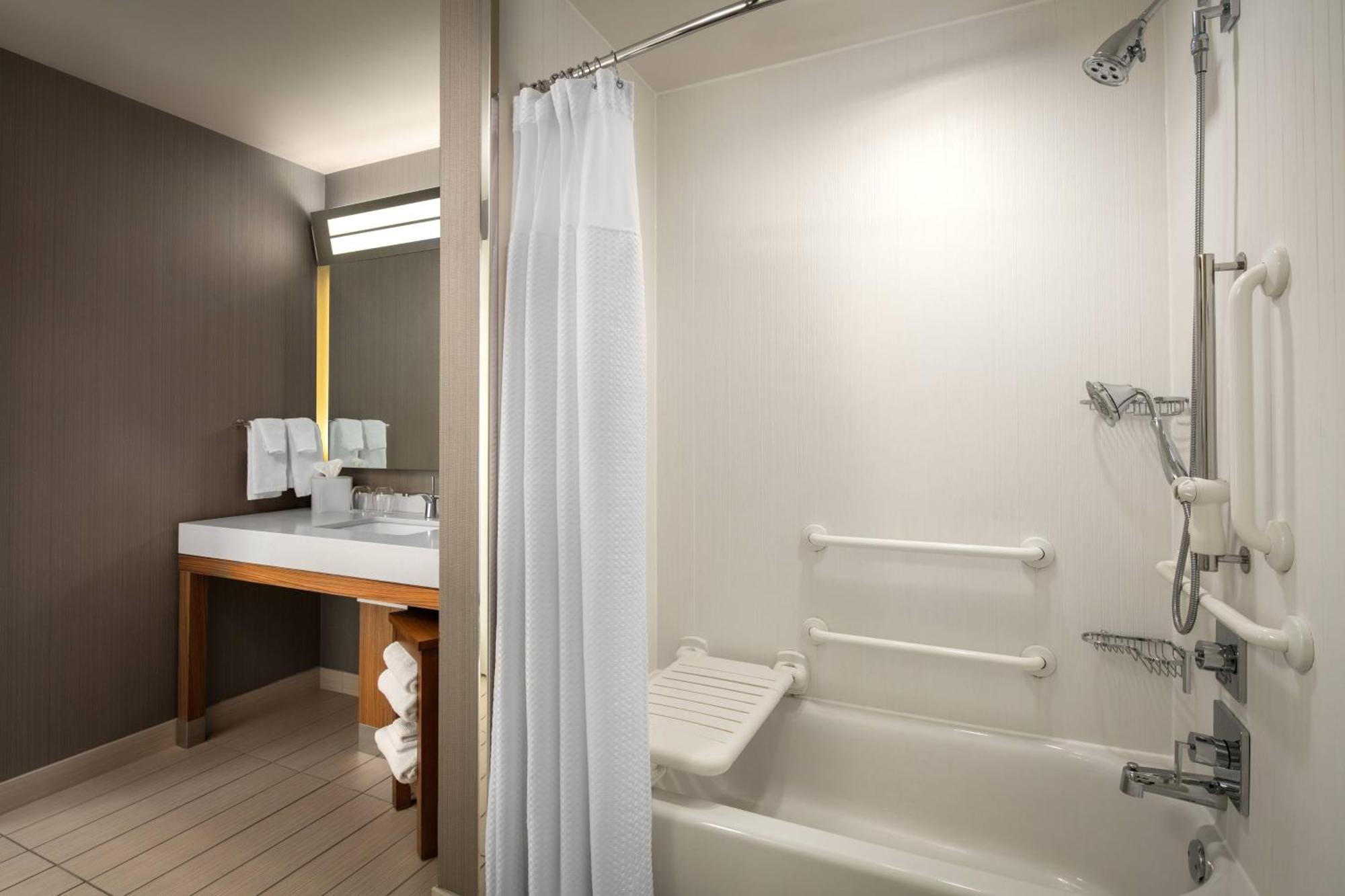 Hotel Courtyard By Marriott Erie Bayfront Exteriér fotografie